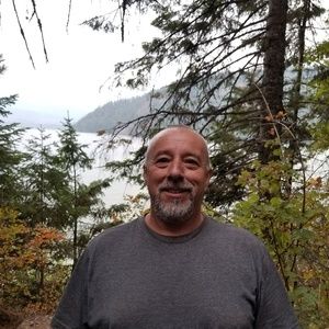 Meet your Posher, Luis